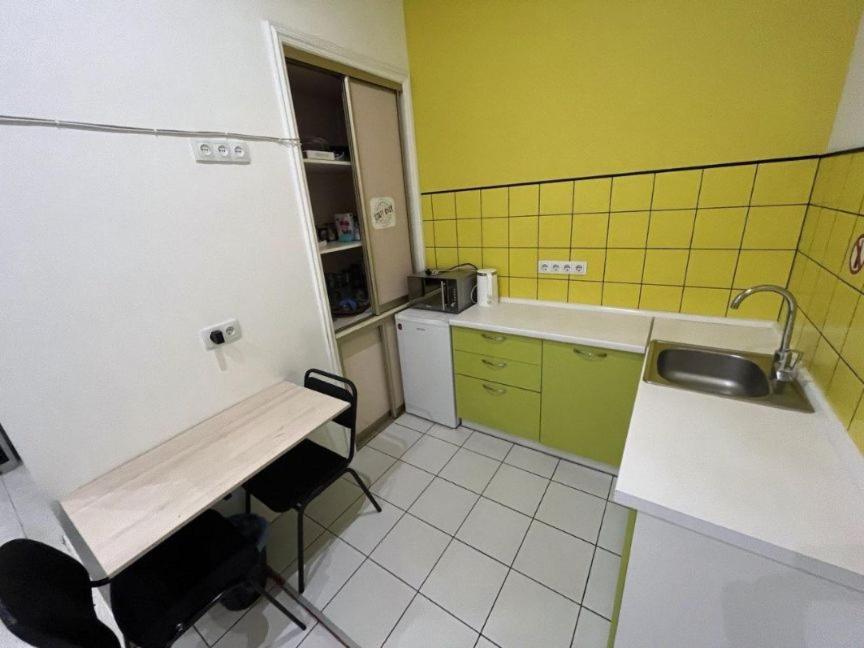 Friends Hostel Kiev Exterior foto